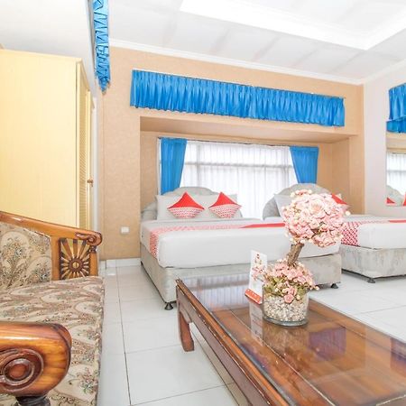 Oyo 3134 Puri Tamu Hotel Джимбаран Екстер'єр фото