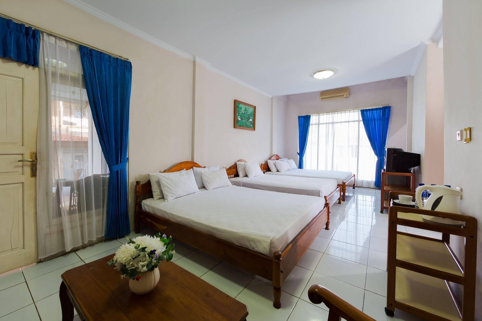 Oyo 3134 Puri Tamu Hotel Джимбаран Екстер'єр фото