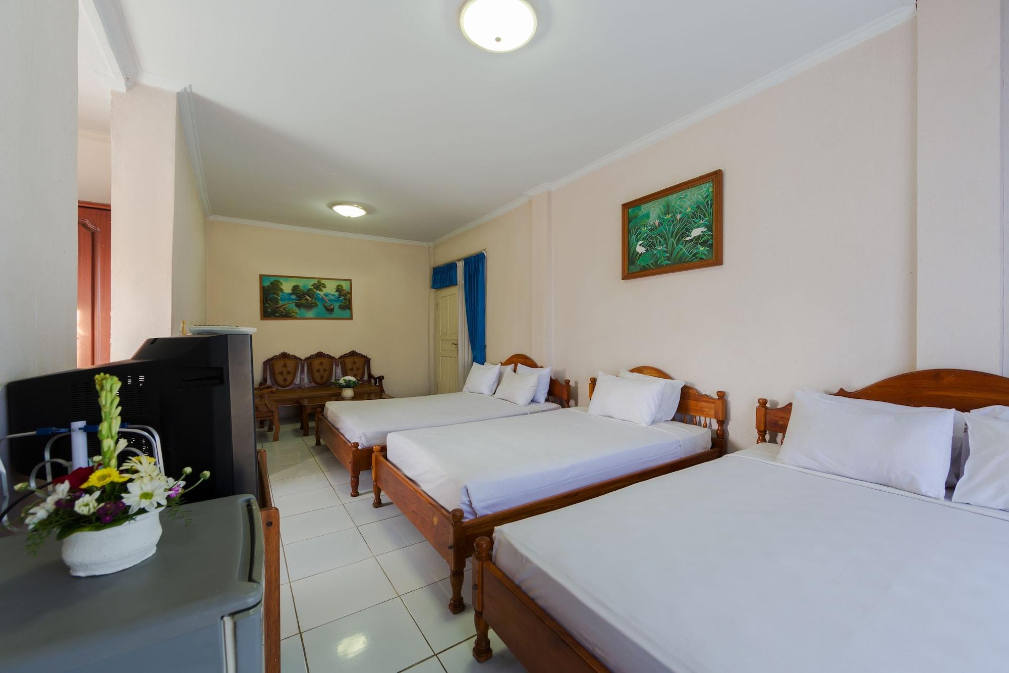 Oyo 3134 Puri Tamu Hotel Джимбаран Екстер'єр фото