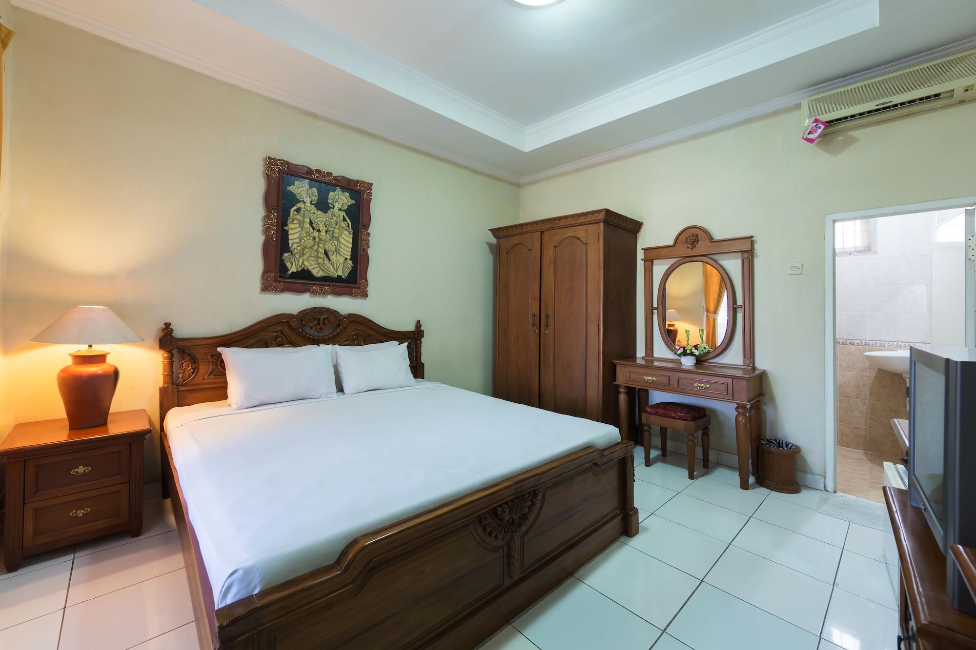 Oyo 3134 Puri Tamu Hotel Джимбаран Екстер'єр фото