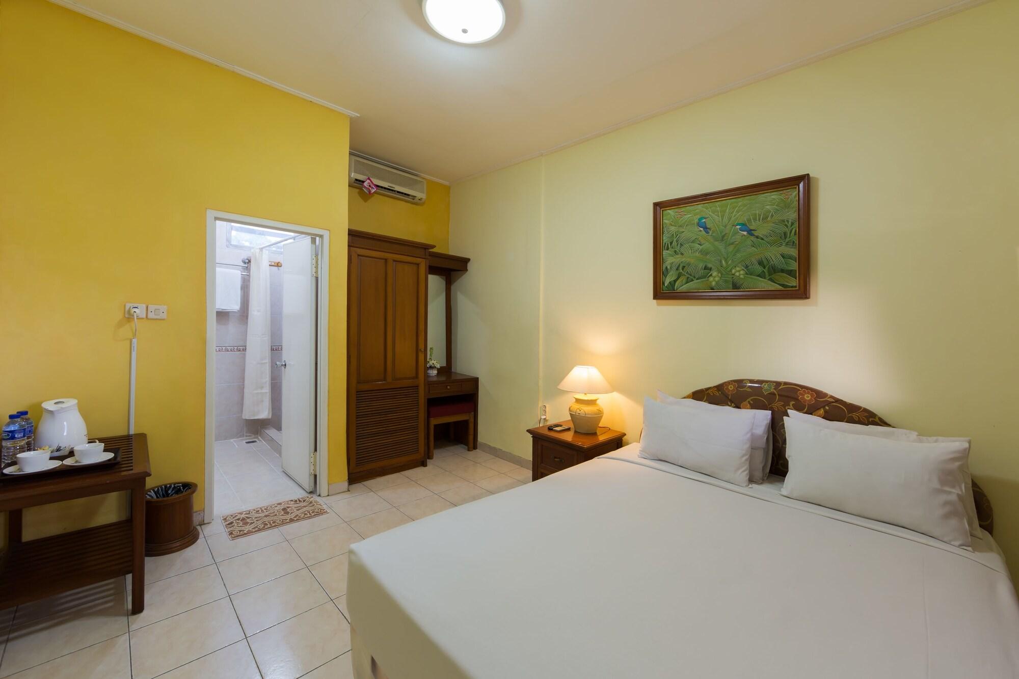 Oyo 3134 Puri Tamu Hotel Джимбаран Екстер'єр фото