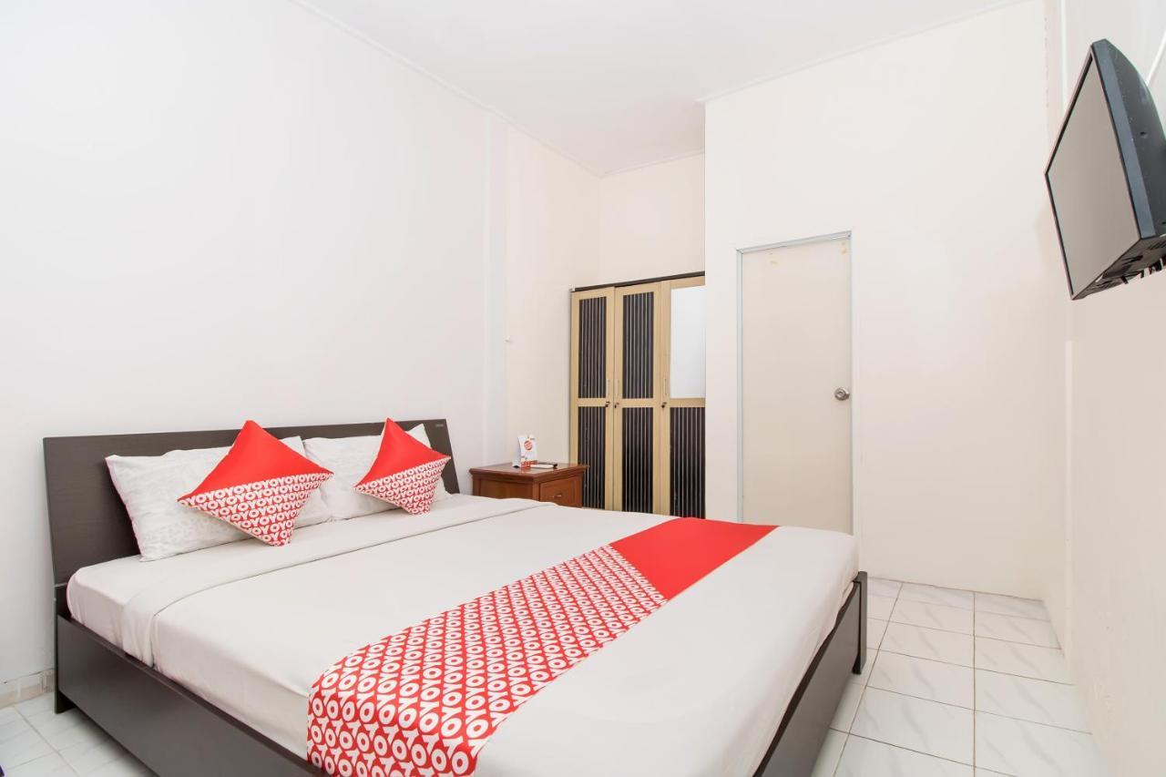 Oyo 3134 Puri Tamu Hotel Джимбаран Екстер'єр фото