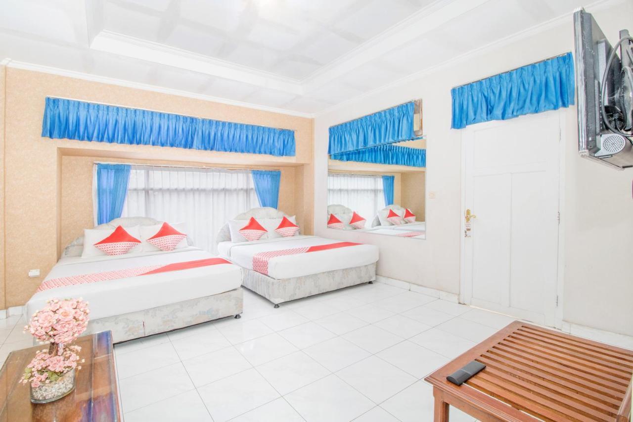 Oyo 3134 Puri Tamu Hotel Джимбаран Екстер'єр фото