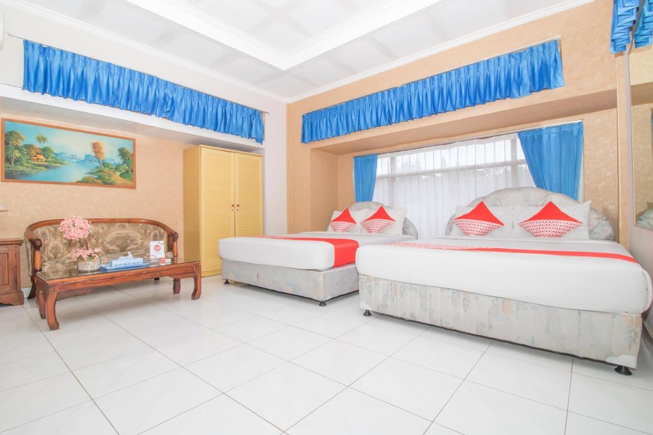 Oyo 3134 Puri Tamu Hotel Джимбаран Екстер'єр фото